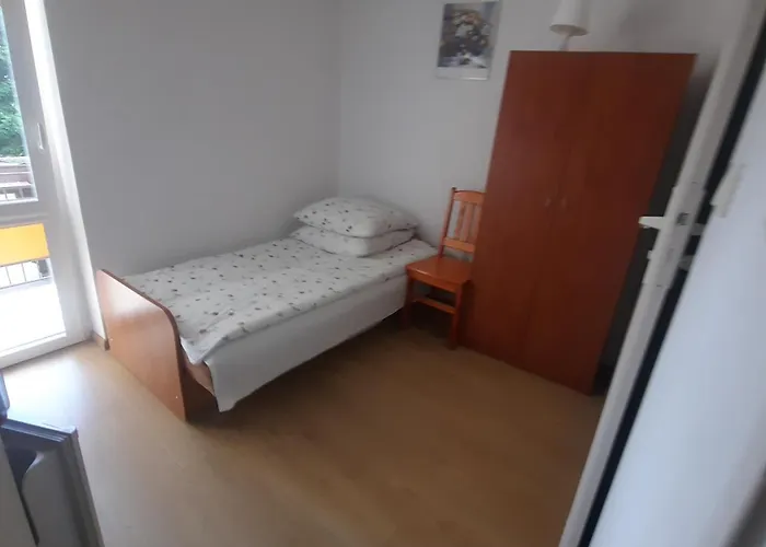 Domowa Przystan بيت ضيافة Chłapowo